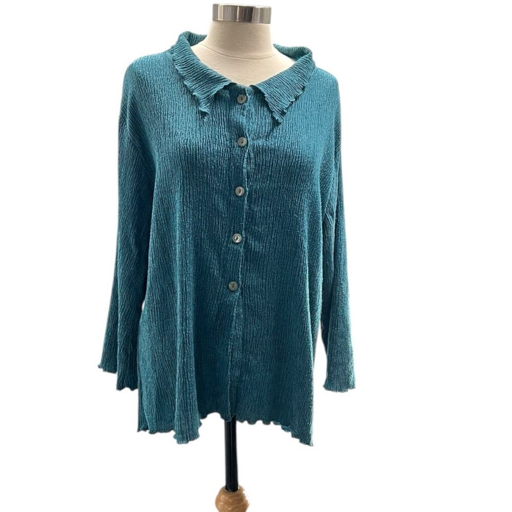Carol Turner Collection Dark Teal Blue Crinkle Buttoned Down Top Made USA Medium